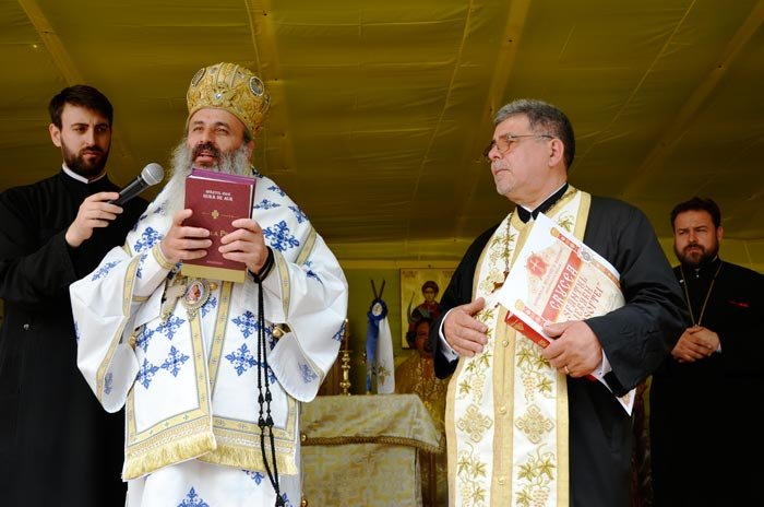 „Zidim biserici din dorul de viaţa veşnică“ 93678