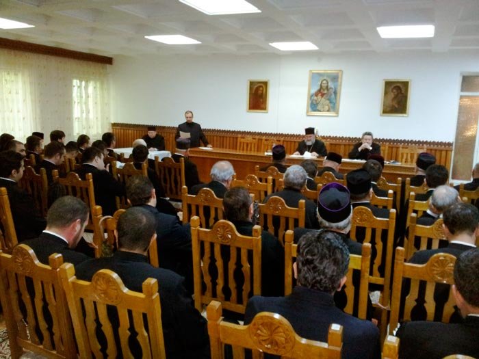 „Suntem chemaţi să amplificăm cercetarea şi îngrijirea bolnavilor“ 93715