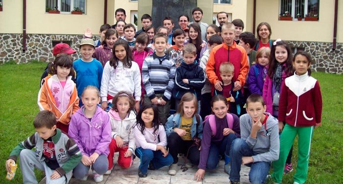 Activităţi cu copiii în parohiile clujene 93730