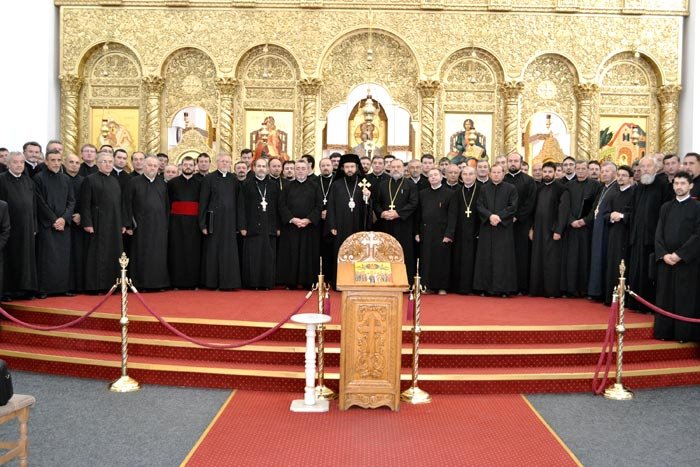 Dezbateri despre Sfântul Maslu şi îngrijirea bolnavilor 93727