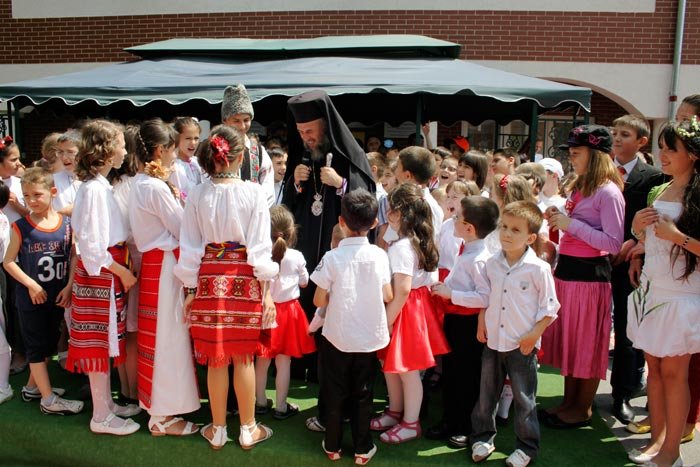 O zi a comuniunii şi bucuriei oferită de copii din Galaţi 93761