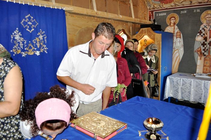 Sfinţiri de biserici în Mitropolia Moldovei şi Bucovinei 93749