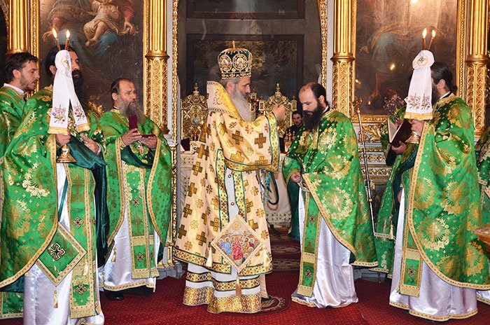 „Biserica îi cheamă pe toţi să facă din dobândirea Duhului Sfânt scopul suprem al vieţii“ 93795