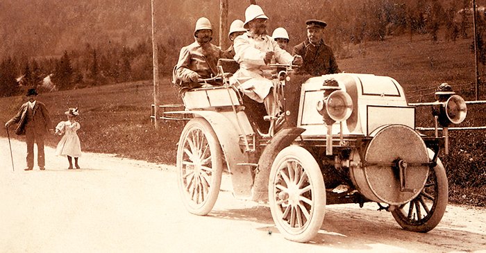 Cum circulau primii şoferi 93866