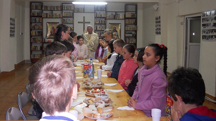 Agapă tradiţională la Parohia clujeană „Naşterea Domnului“ 93874