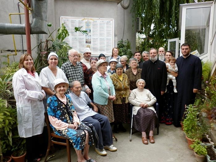 Parohia „Precupeţii Vechi“, comunitate a milosteniei 93916