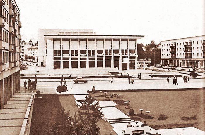 Cum poate fi valorificat patrimoniul arhitectural din perioada comunistă 93947