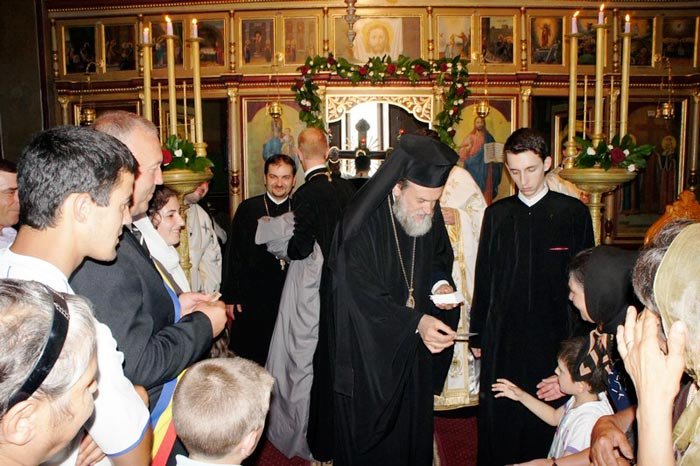 Un secol de la sfinţirea bisericii din Grădiştea - Călăraşi 93932