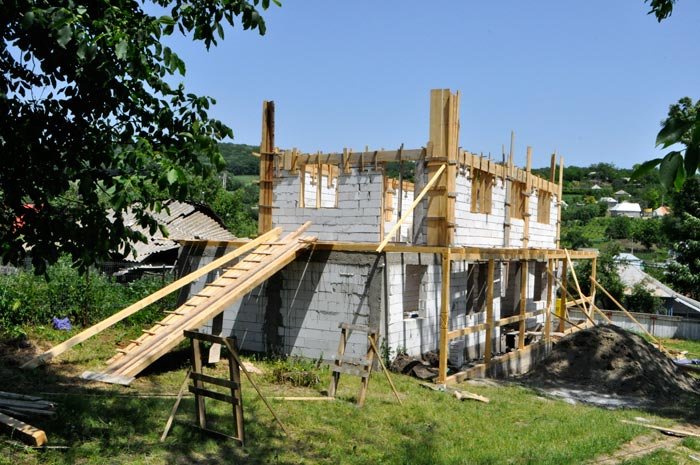 Aşezământ social-cultural în parohia Pietriş 93964