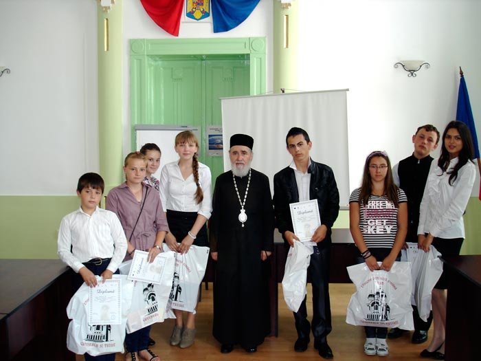 Tinerii, mereu în atenţia Bisericii 93993