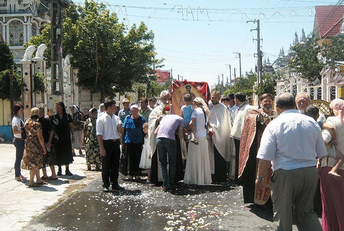 Procesiune la Iveşti 94050