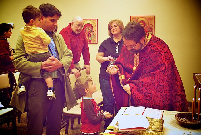 „Îndură-Te, miluieşte şi izbăveşte de păcate” 94072