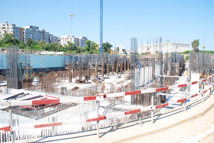 Lucrările continuă, în ciuda căldurii 94091