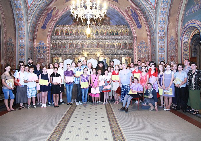 Olimpicii la religie au fost premiaţi 94101