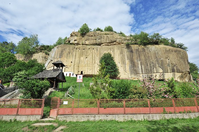 Minunea dăltuită în piatră 94127