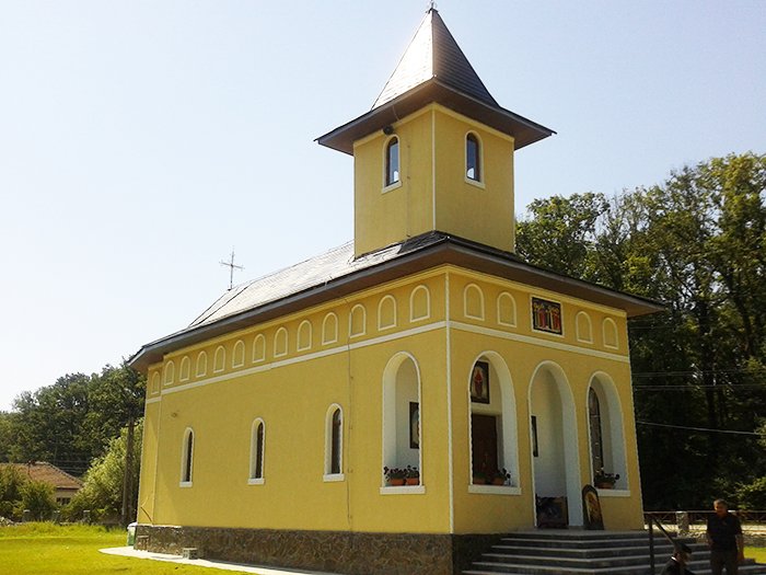 Trei arhierei la Lunca Banului 94124