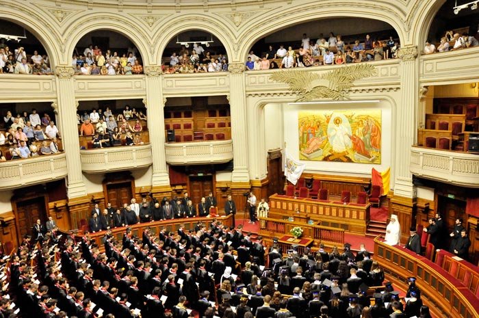 O nouă promoţie de teologi a absolvit la Bucureşti 94133