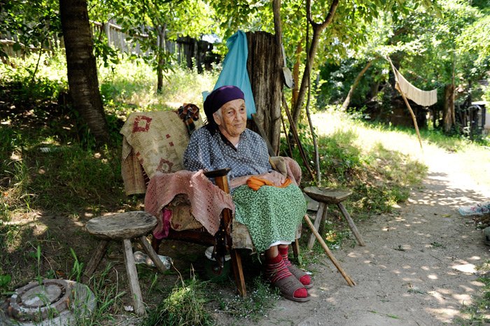 Bâta Alexandra de 102 ani 94170