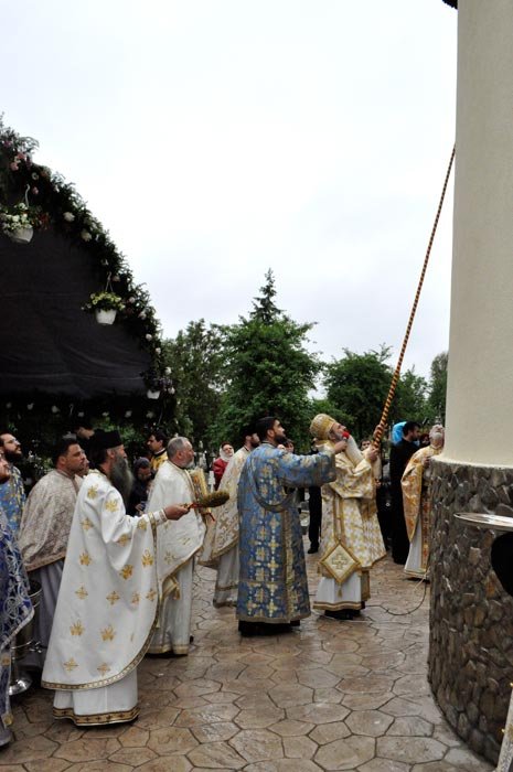 Sfinţiri de biserici în Arhiepiscopia Iaşilor 94191