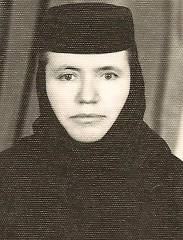 „A fost mare pentru că a stat mult în genunchi“ 94285