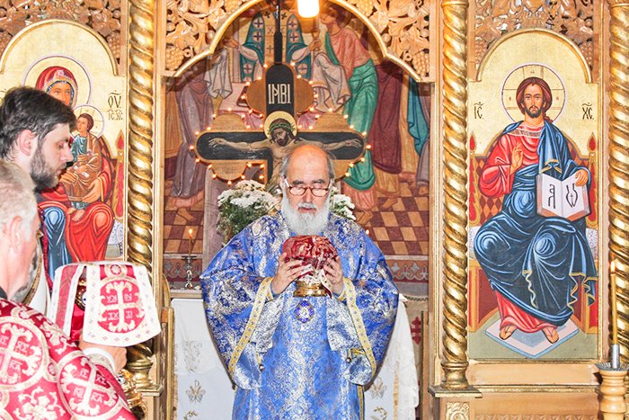 Liturghie arhierească în penitenciarul din Arad 94277