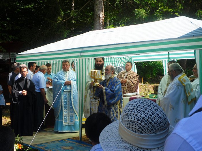 Sărbătoare la Schitul Moneasa 94291