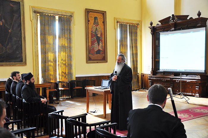 A fost lansată „Reţeaua de saituri pentru parohiile din Arhiepiscopia Iaşilor“ 94308