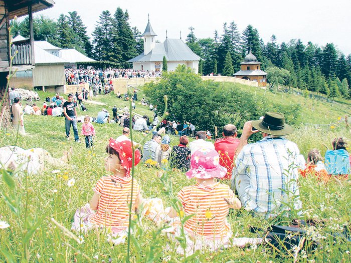 Cuibul lui Dumnezeu 94343