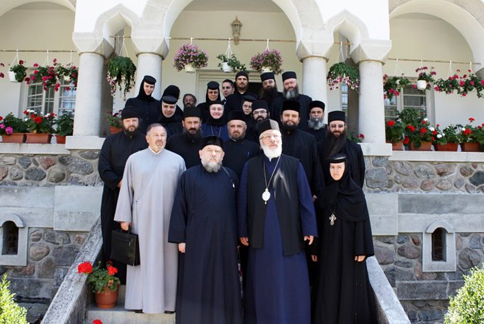 Sinaxă în Argeş şi Târgovişte 94341