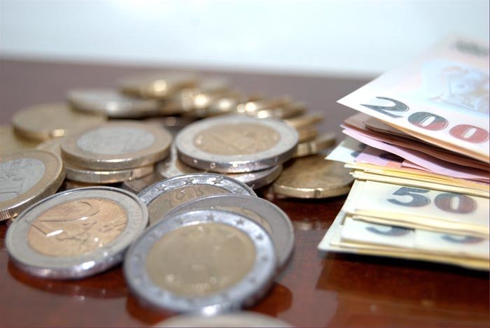 Cursul leu/euro poate atinge pragul de 4,70 94382