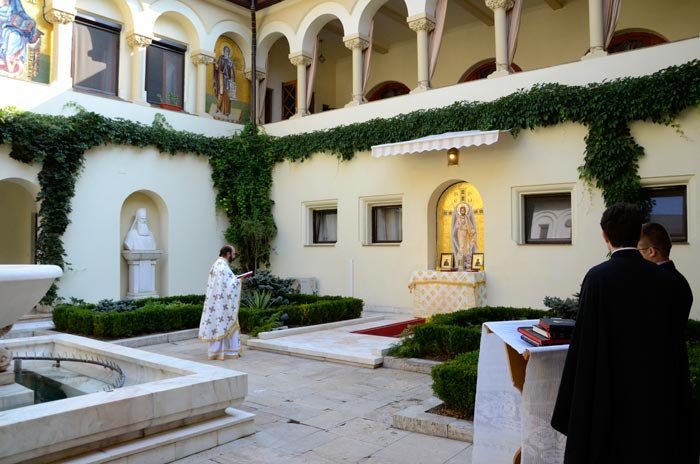 Demonii se tem de harul Duhului Sfânt, nu de cuvintele frumoase 94373