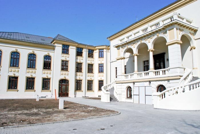 Înscrieri pentru Facultatea de Teologie din Craiova 94385
