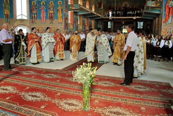 Prima Liturghie în noua biserică a parohiei Milişăuţi 94389