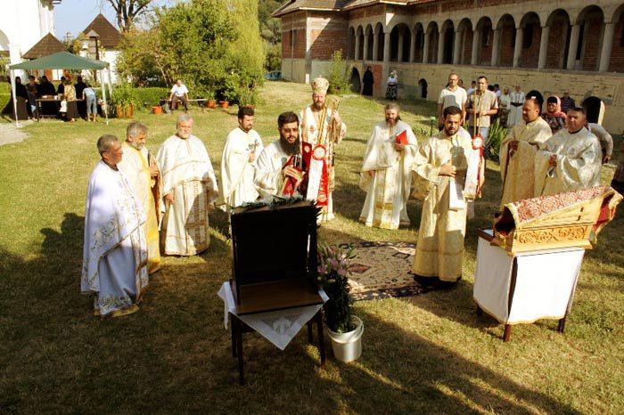 Mănăstirea Surpatele şi-a serbat al doilea hram 94486