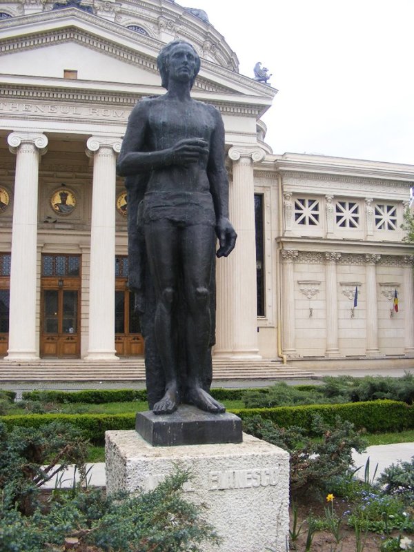 Eminescu în piatră 91240