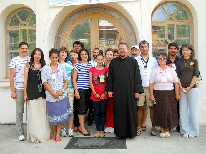 O zi în tabăra „Licăr de lumină“ 91177