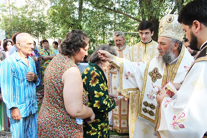 Slujire la Spitalul „Elisabeta Doamna“ din Galaţi 90125