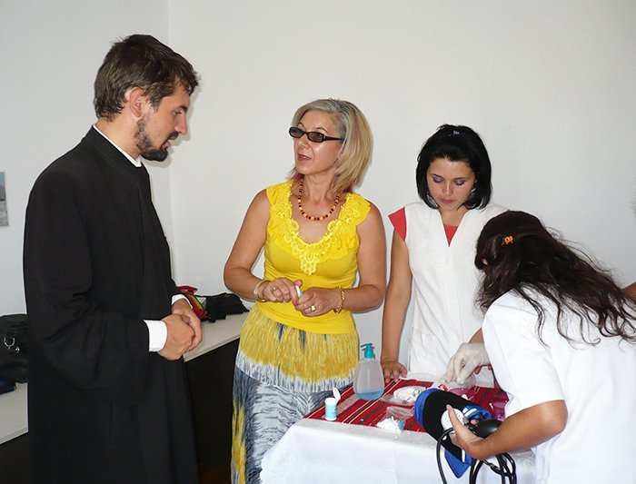 Consultaţii medicale gratuite în Parohia Pechea IV 90145