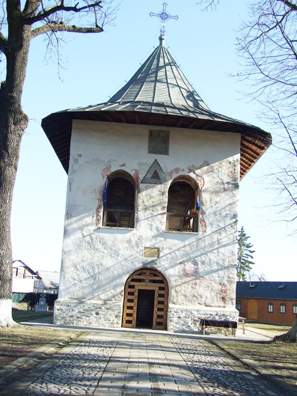 Biserica „Adormirea Maicii Domnului“ din Baia, lăcaş voievodal 90221