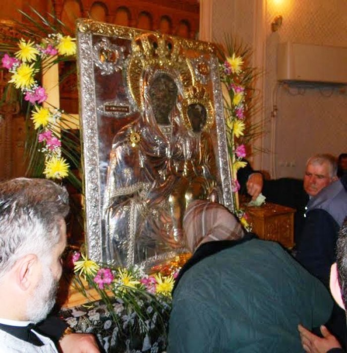 Icoana Maicii Domnului de la Trifeşti, timp de două zile la Bacău 90230