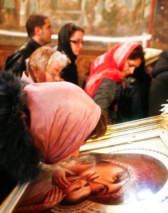 „Nimeni din cei ce aleargă la tine nu iese ruşinat...“ 90326