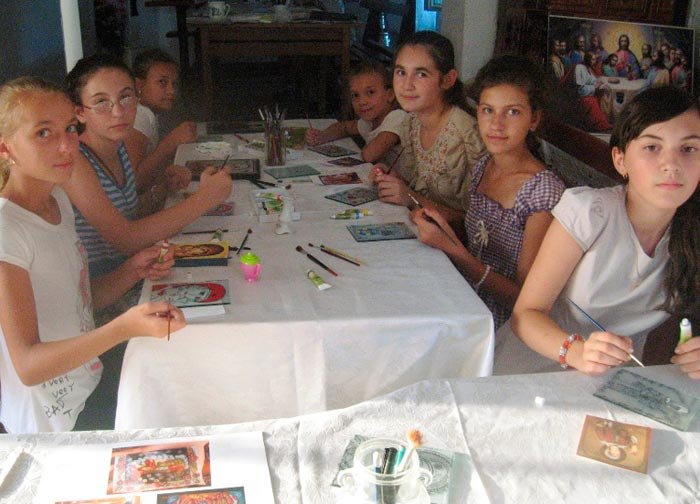 Cerc pe pictură în parohia Leţcani II 90356