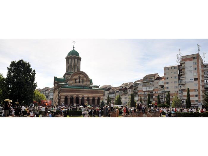 Cinstirea Sfântului Nifon la Craiova şi Târgovişte 90345