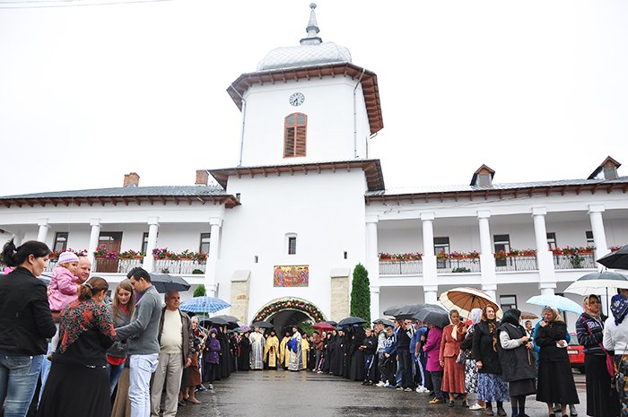 „Maica Domnului este chipul spre care trebuie să tindă fiecare fiinţă umană“ 90412