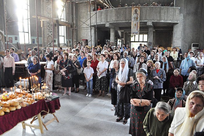 „Nădăjduim că această biserică se va finaliza prin rugăciunile Sfinţilor Martiri Brâncoveni“ 90433