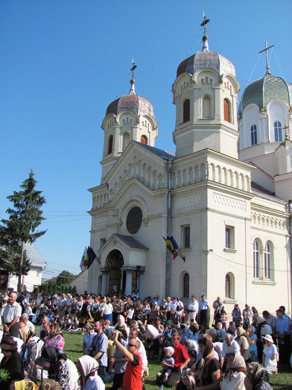 100 de ani de la târnosirea Bisericii „Sfânta Treime“ din parohia Arbore 90578