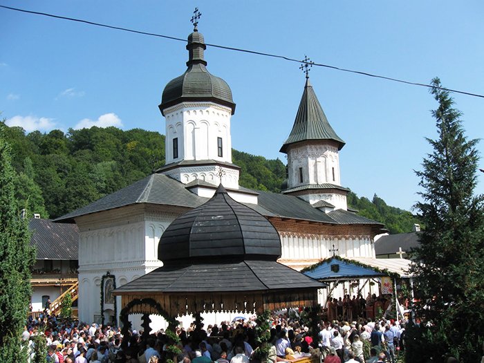 Biserici din Moldova închinate Tăierii Capului Sfântului Ioan Botezătorul 90610