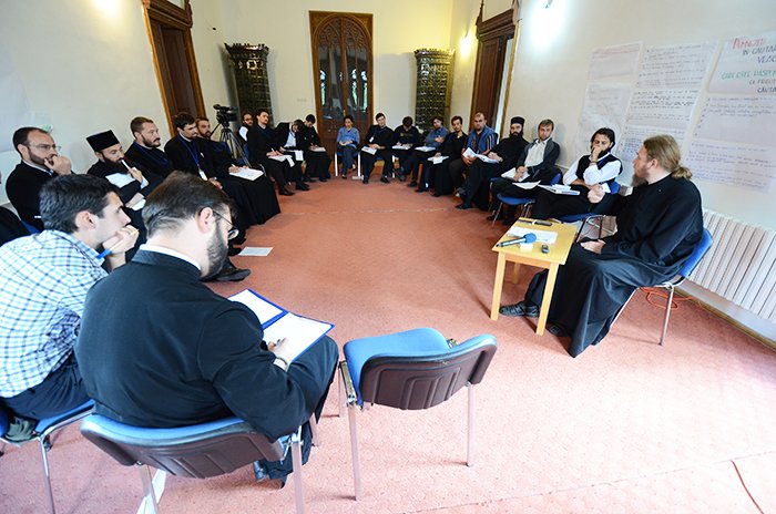 „Dumnezeu în căutarea omului veacului al XXI-lea“ 90611