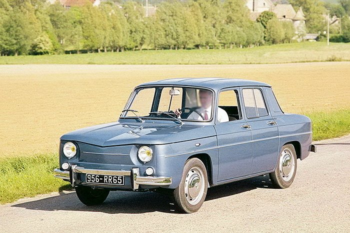 Bătrâna Doamnă a automobilisticii româneşti 90664