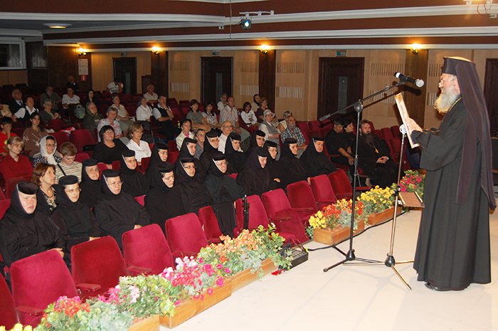 Manifestare închinată preotului mărturisitor Ioan Negruţiu 90799
